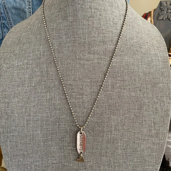 Serenity pendant with heart on beaded chain. - Picture 3 of 6